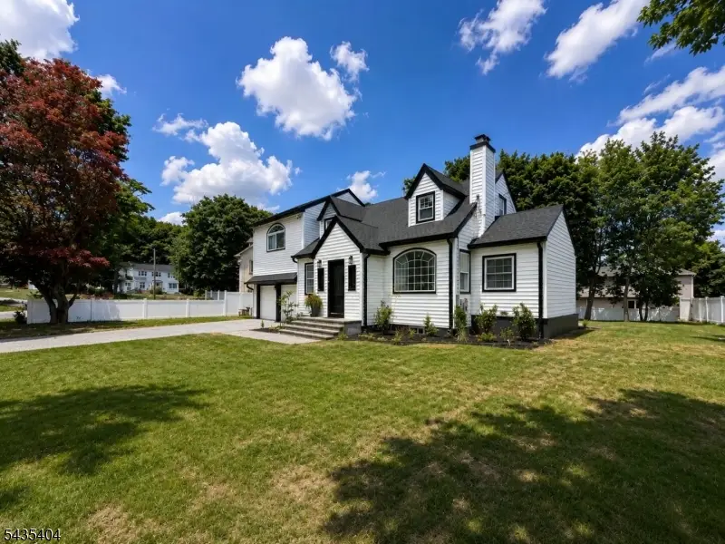 27 Grandview Dr, Wayne, NJ 07470 - #3