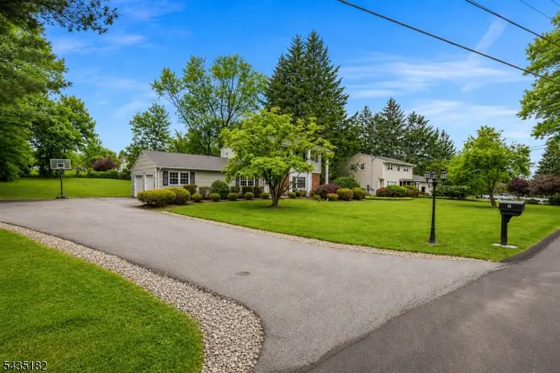 2 Ellam Dr, Randolph, NJ 07869 - #2