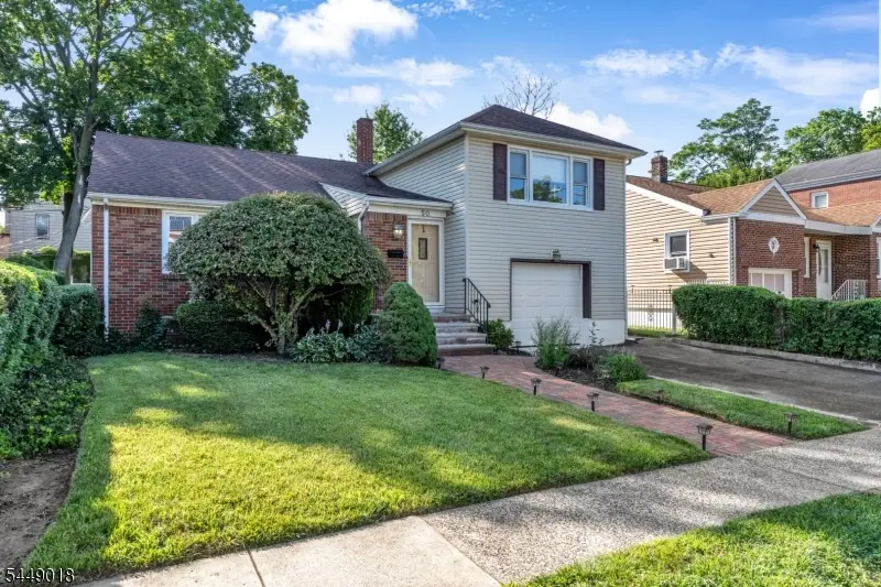 50 Leslie St, East Orange, NJ 07017 - #3