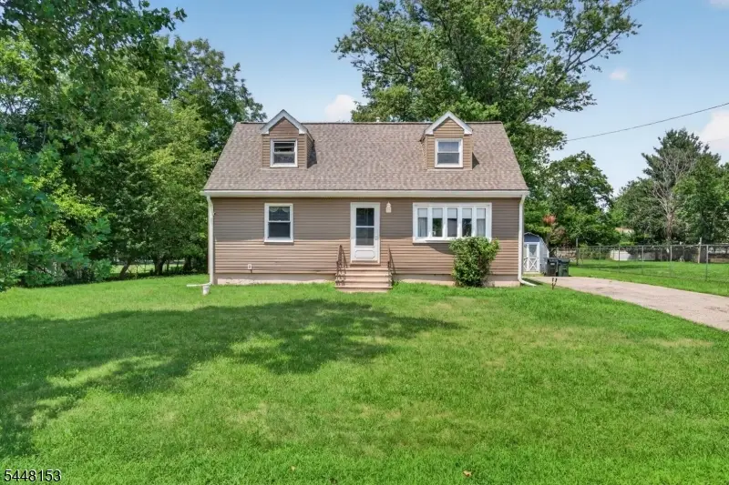 70 Hillview Ave, Franklin Park, NJ 08823 - #1