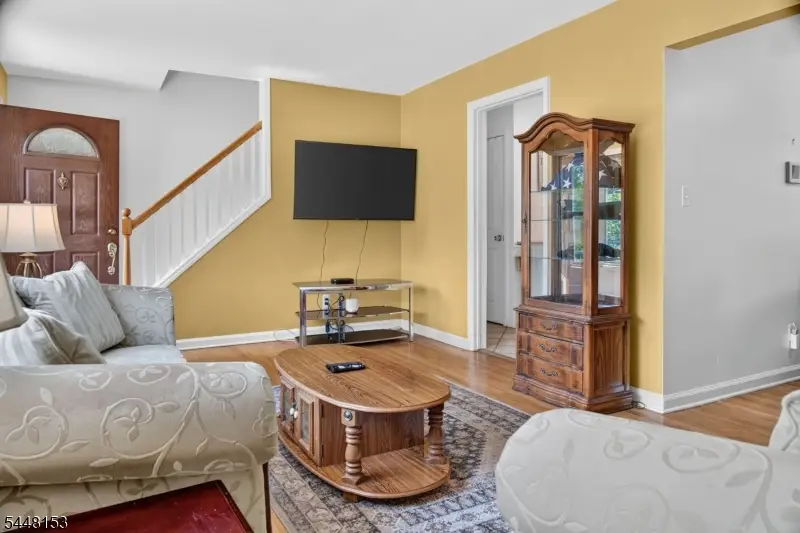 70 Hillview Ave, Franklin Park, NJ 08823 - #3