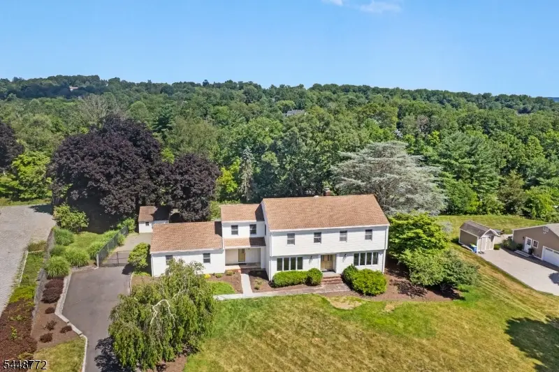 8 Patriot Rd, Peapack And Gladstone, NJ 07934 - #2