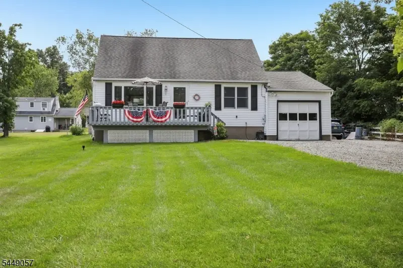 8 Windsor Rd, West Milford, NJ 07480 - #1