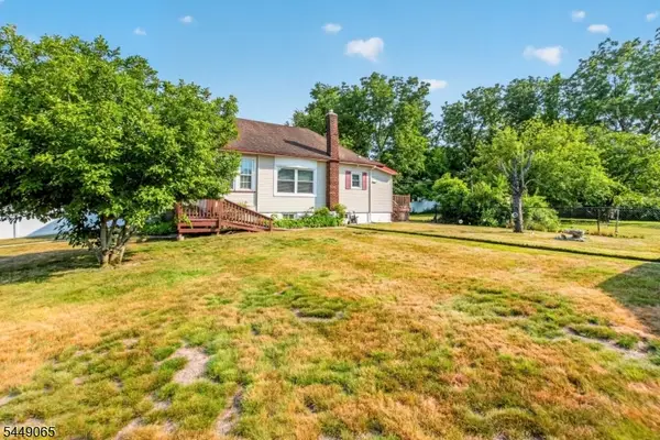 6 Crestwood Ct, Lincoln Park Boro, NJ 07035