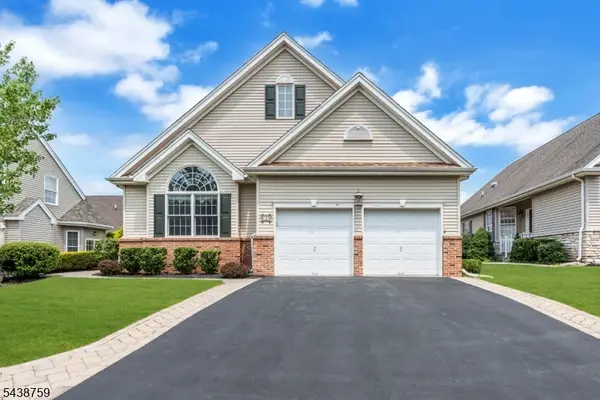 4 Abrams Ct, Franklin Twp., NJ 08873