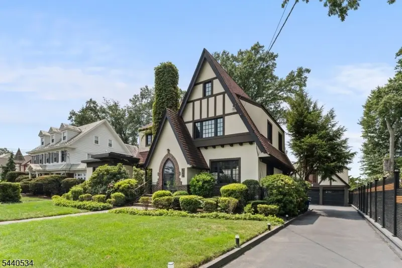562 Irvington Ave, Elizabeth, NJ 07208 - #3