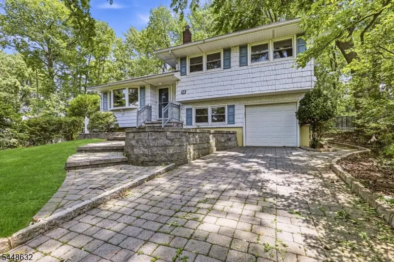 51 Union County Pkwy, Clark, NJ 07066 - #3