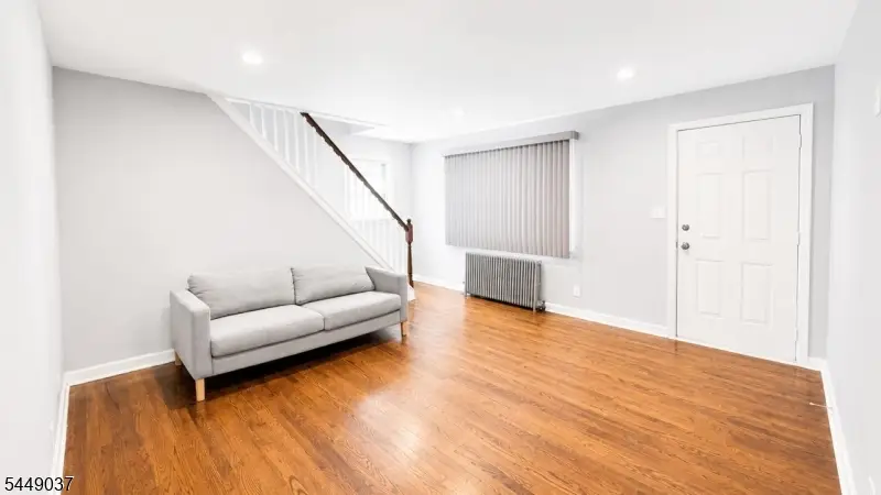 109 Sherman Ave, Roselle Park, NJ 07204 - #3