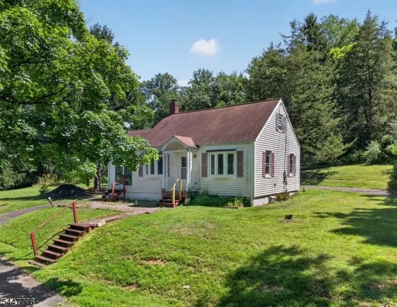 156 Rockaway Rd, Tewksbury, NJ 08833 - #1