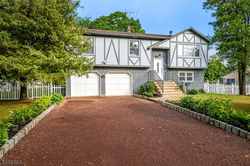 737 W 8th St, Plainfield, NJ 07060 - #2
