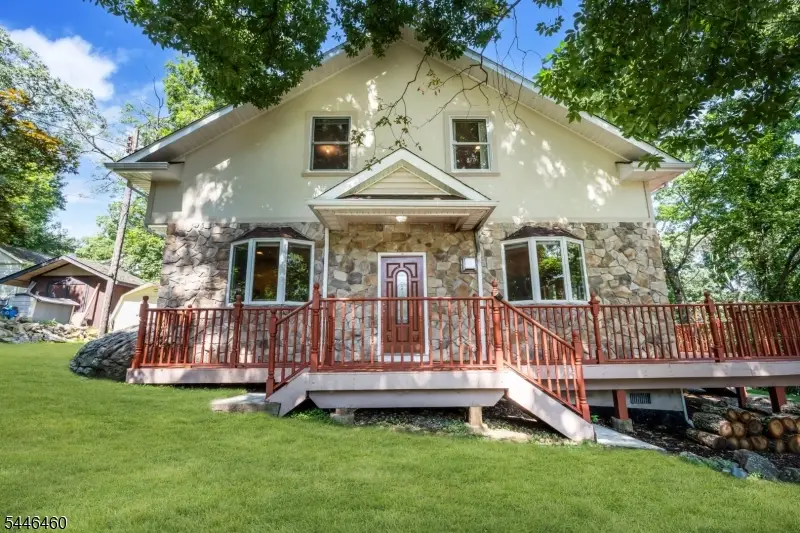 104 Bishops Rock Rd, Hopatcong, NJ 07843 - #2