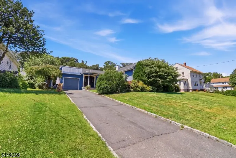 200 Mccosh Rd, Clifton, NJ 07043 - #2