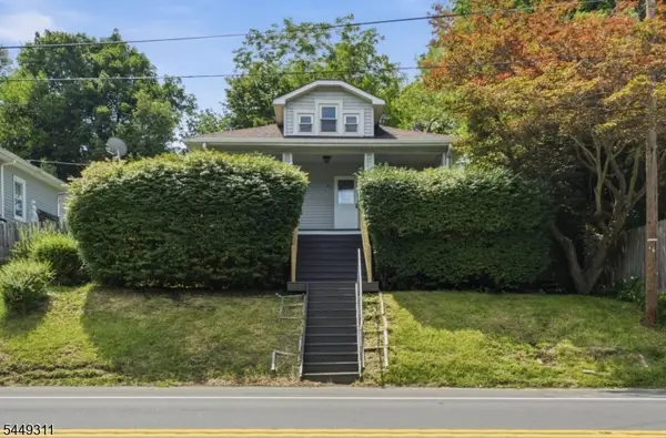185 Main St, Andover Boro, NJ 07821