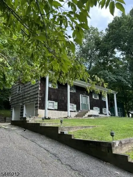 20 Hillsdale Dr, Vernon, NJ 07461 - #1