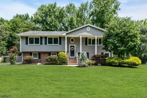 1245 Sunnyfield Ln, Scotch Plains Twp., NJ 07076