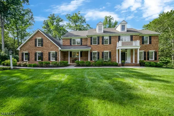 4 Linsey Ct, Mendham Twp., NJ 07945