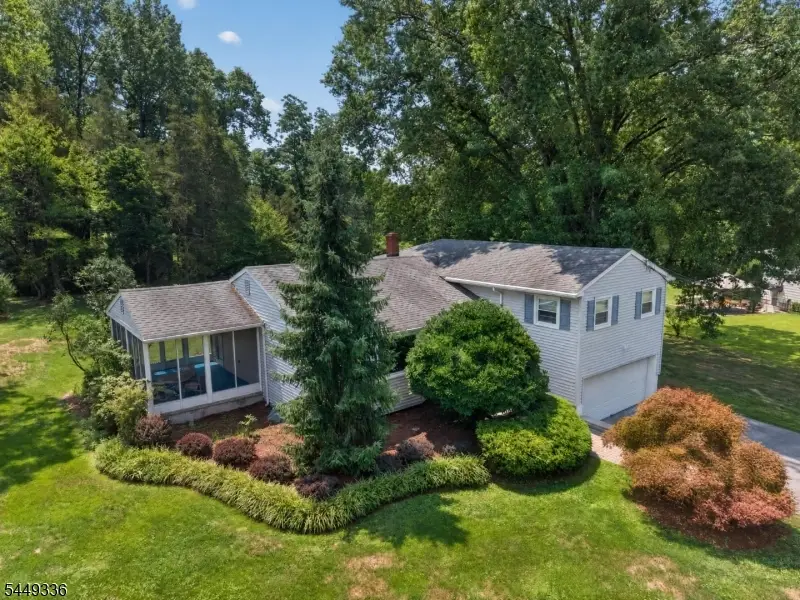 4 Glenwood Terrace, Green Knoll, NJ 08807 - #1
