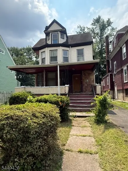 605 Park Ave, East Orange City, NJ 07017
