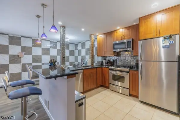 1190 W St Gorge Ave C-31 #C31, Linden City, NJ 07036