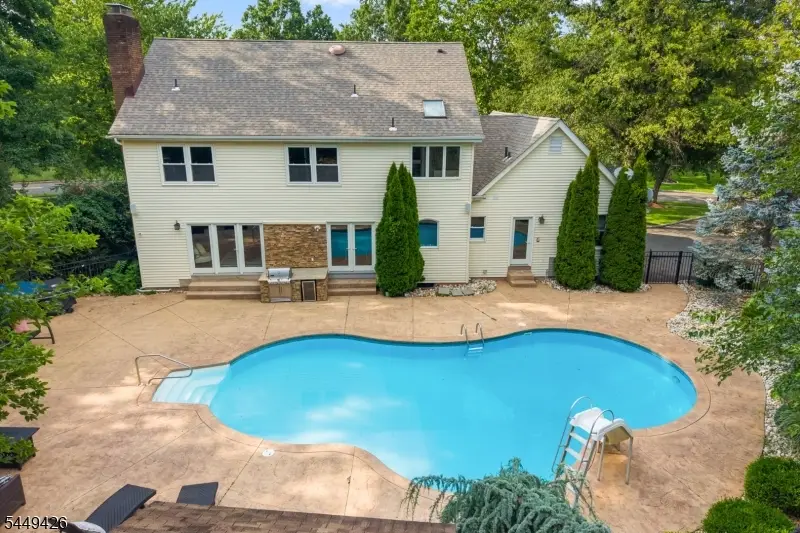 1 Layton Ct, Blackwells Mills, NJ 08844 - #2