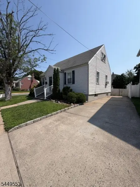 98 Liberty St, Woodbridge, NJ 07095 - #3