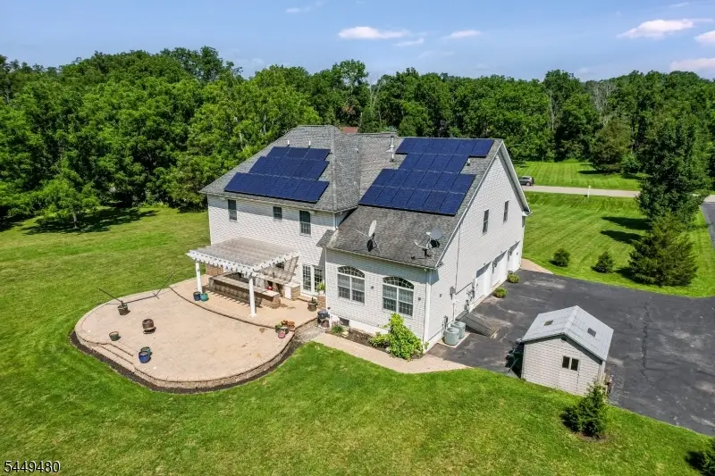 4 Green Tree Dr, Green, NJ 07821 - #2