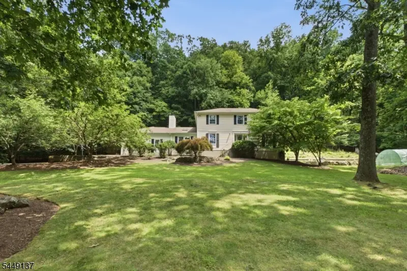 2 Powhatatan Way, Mount Olive, NJ 07840 - #3
