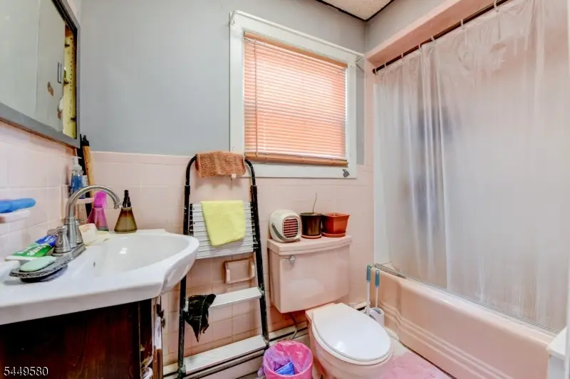 282 Ellison St, Paterson, NJ 07501 - #3