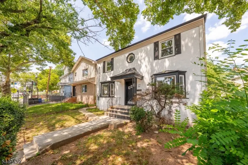 179 Chancellor Ave, Newark, NJ 07112 - #2