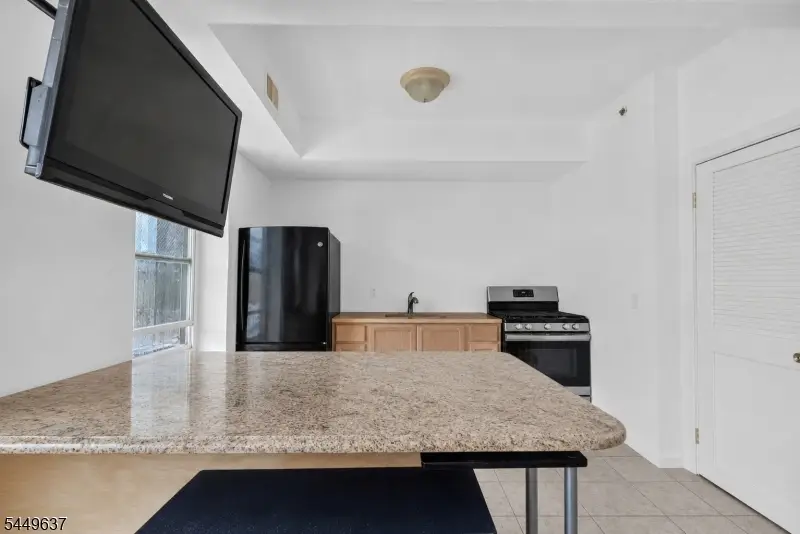133 N Maple Ave #303, East Orange, NJ 07017 - #2