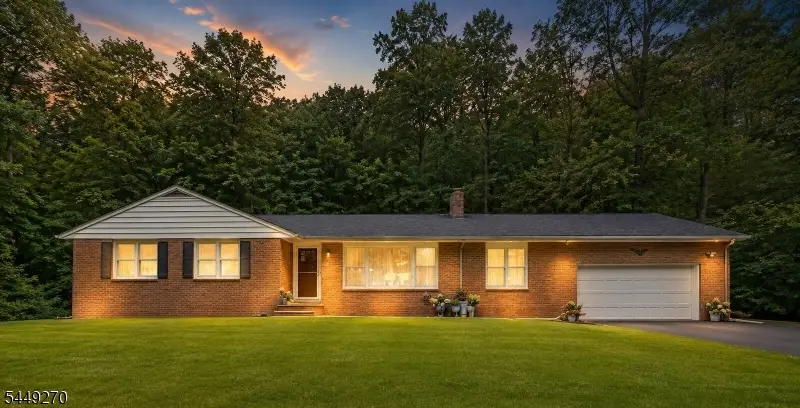 195 Old Somerset Rd, Watchung, NJ 07069 - #1