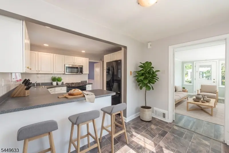 198 Norman Rd, Newark, NJ 07106 - #3