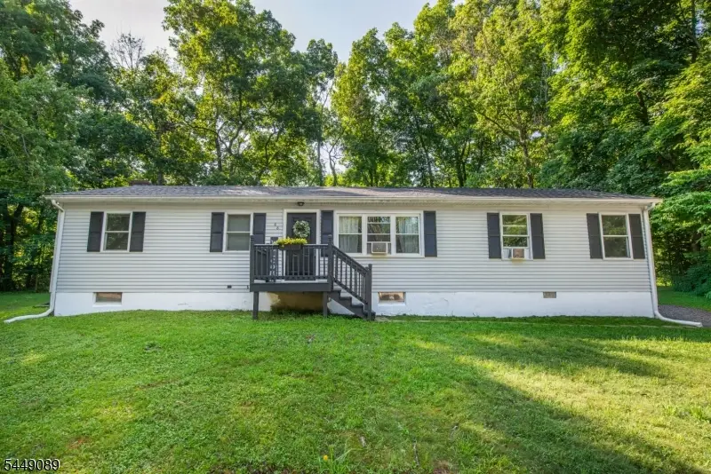 88 Crescent Dr, Hampton, NJ 07860 - #2