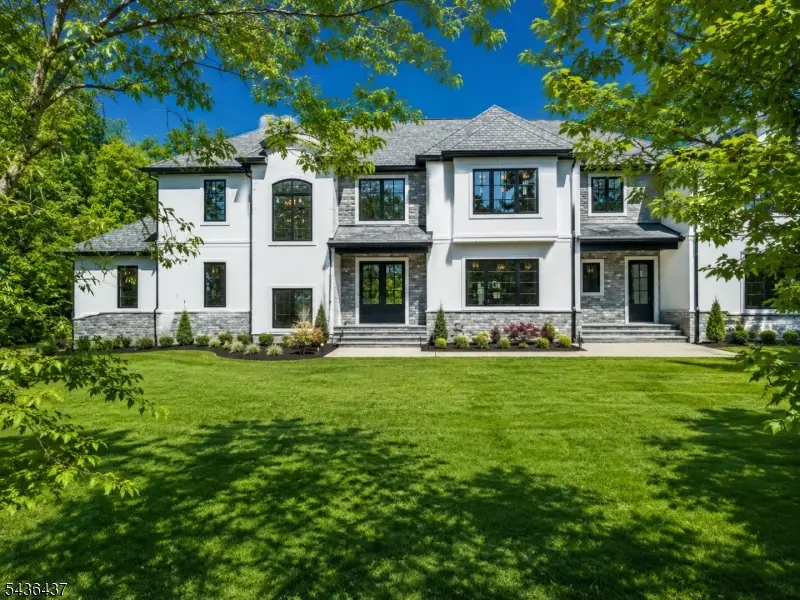4 Preserve Ln, Bernardsville, NJ 07924 - #1
