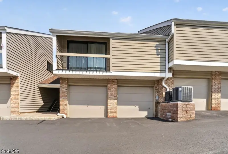 68 Overlook Dr, Union, NJ 08809 - #1