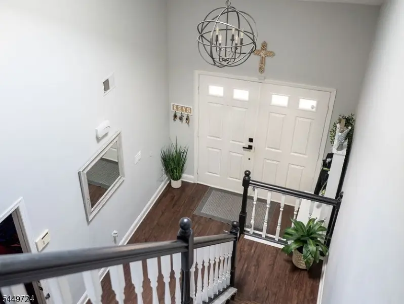 5 Gerald Court, Lebanon, NJ 08833 - #2