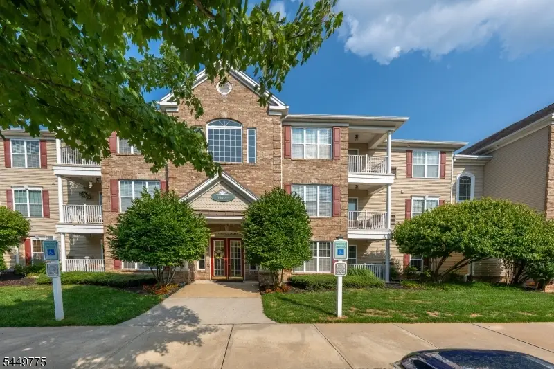 319 Sophee Ln, Lakewood, NJ 08701 - #1