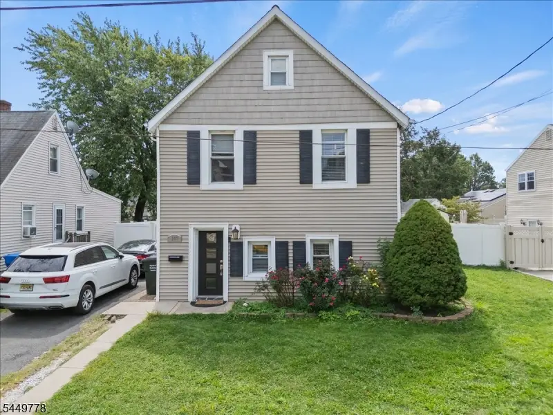 199 Grove Ave, Woodbridge, NJ 07095 - #2