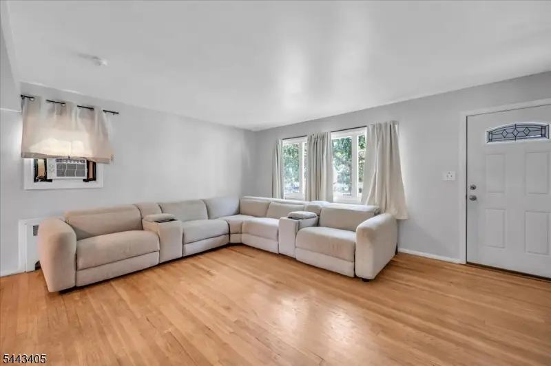 612 Betsy Ross Pl, Bound Brook, NJ 08805 - #2