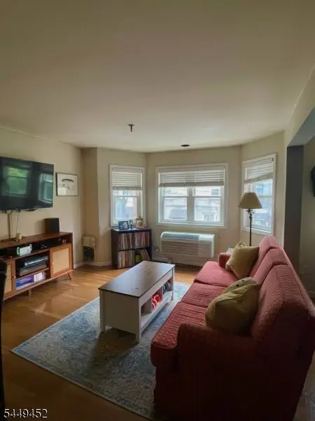 210 2nd St #2, Hoboken, NJ 07030 - #3
