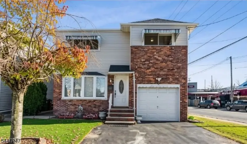 719 W Blancke St, Linden, NJ 07036 - #1