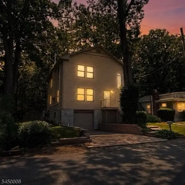 35 Oakdale Rd, Rainbow Lakes, NJ 07834 - #1