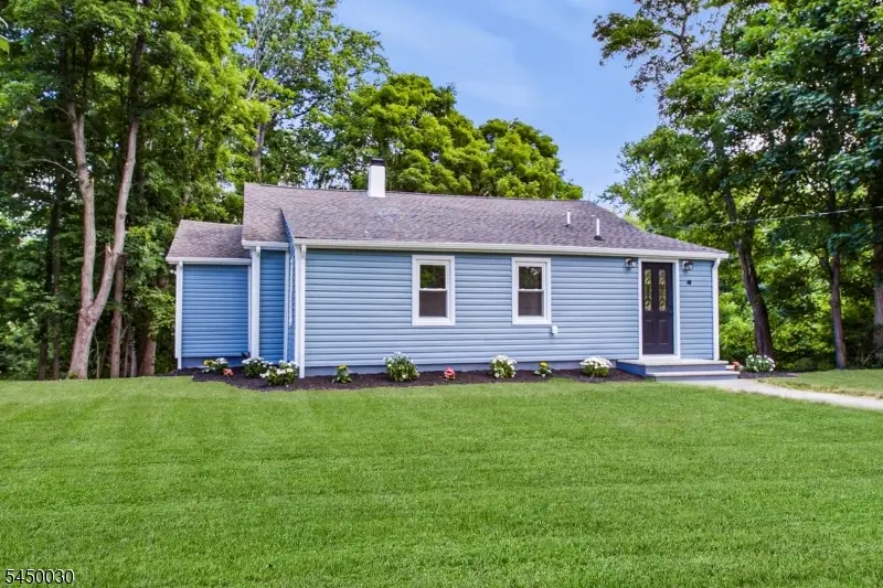48 Petersburg Rd, Independence, NJ 07840 - #1
