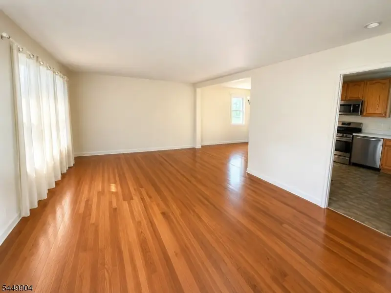 8 Fay Pl, Summit, NJ 07901 - #2