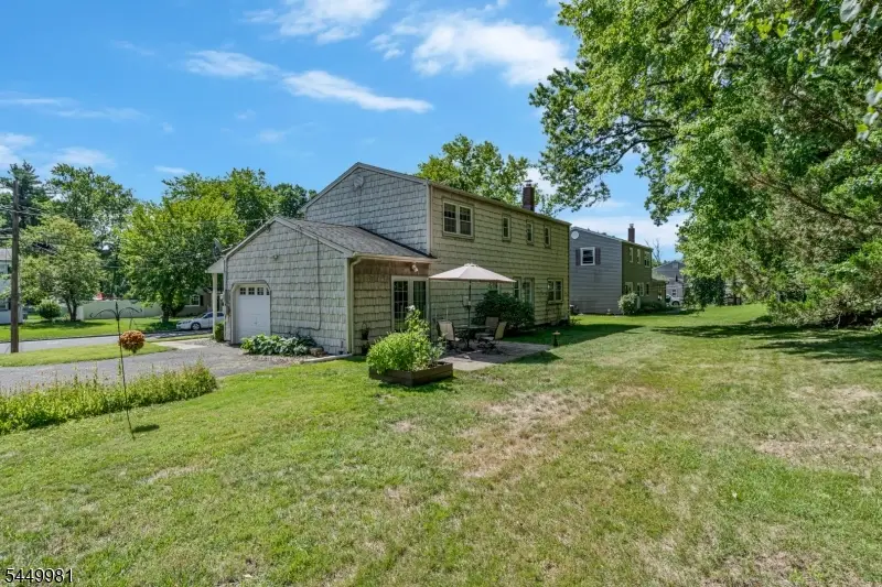 321 Ascot Ln, Finderne, NJ 08807 - #3