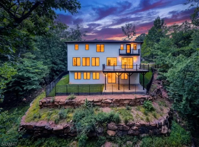 69 Mazur Pl, Hawthorne, NJ 07506 - #2