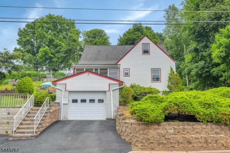 20 Koclas Dr, Netcong, NJ 07857 - #1