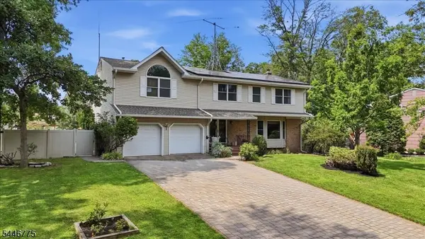 3 Winterberry Cir, Piscataway Twp., NJ 08854