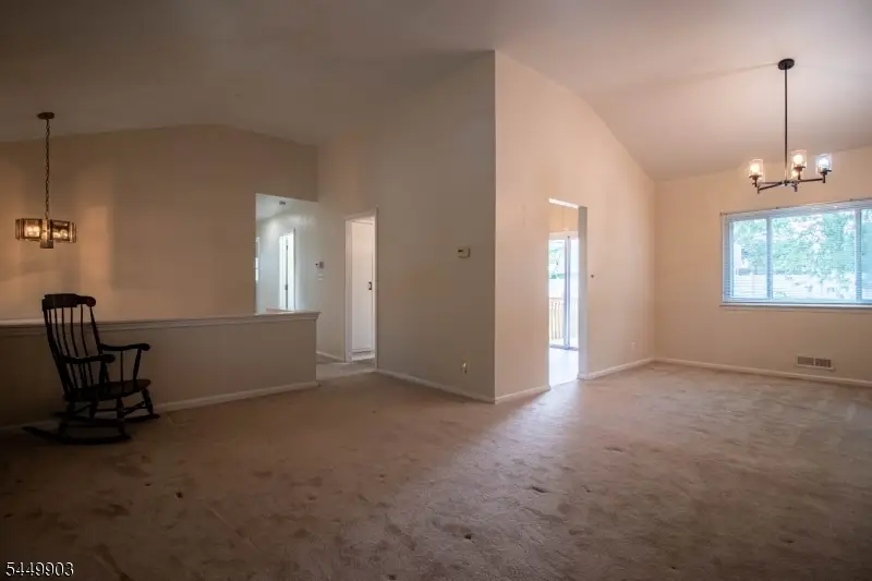 7 Cortland Dr, Franklin, NJ 08873 - #2