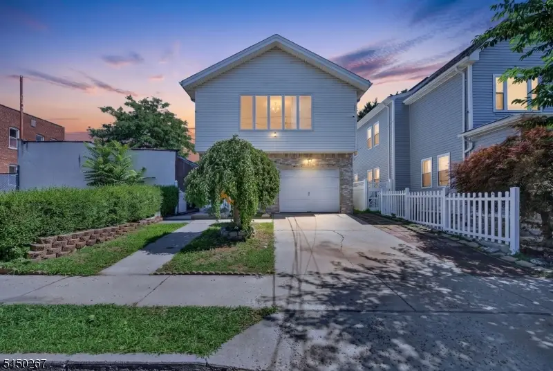 81 Home Pl, Lodi, NJ 07644 - #1